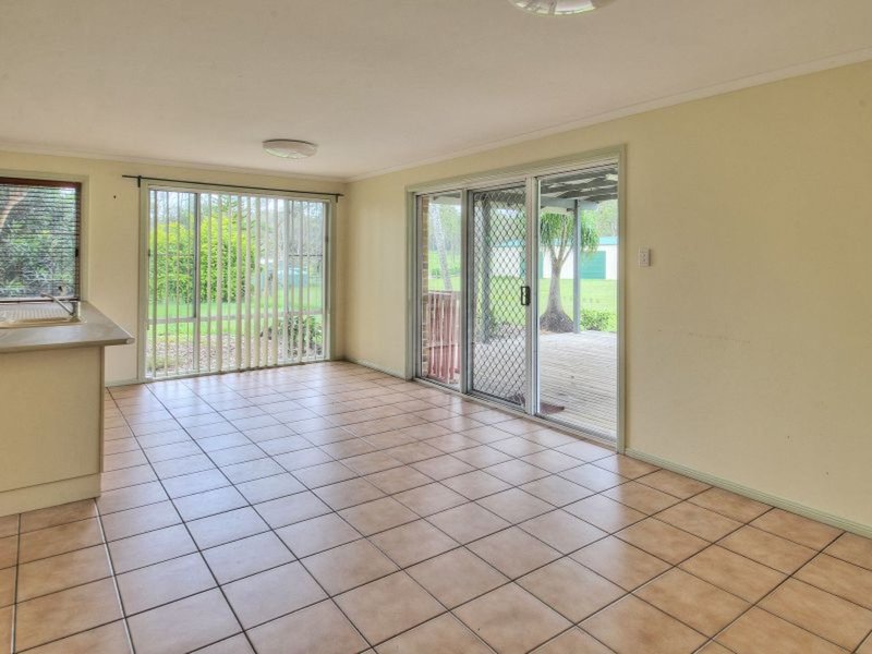 Photo - 51 Dandaraga Court, Chambers Flat QLD 4133 - Image 7