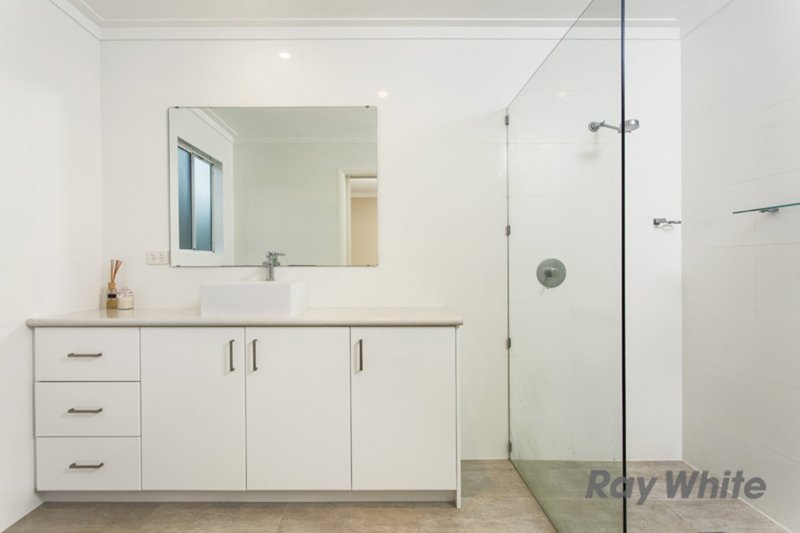 Photo - 51 Davies Crescent, Kardinya WA 6163 - Image 15