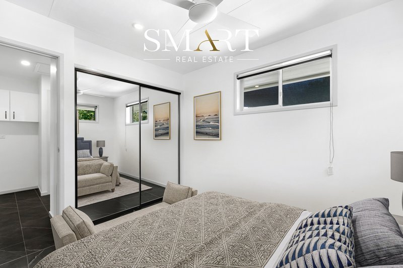 Photo - 51 Deagon Drive, Runaway Bay QLD 4216 - Image 2