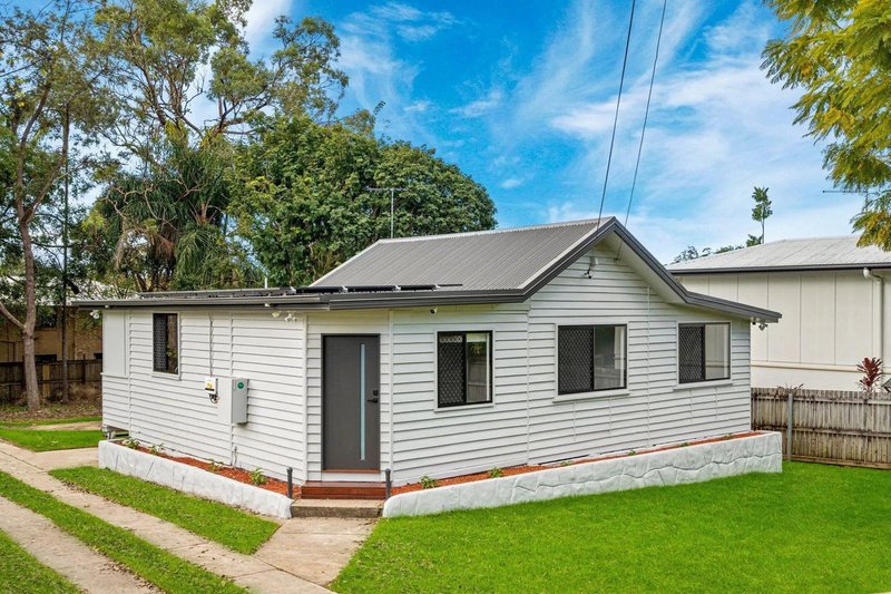 Photo - 51 Defiance Road, Woodridge QLD 4114 - Image 7