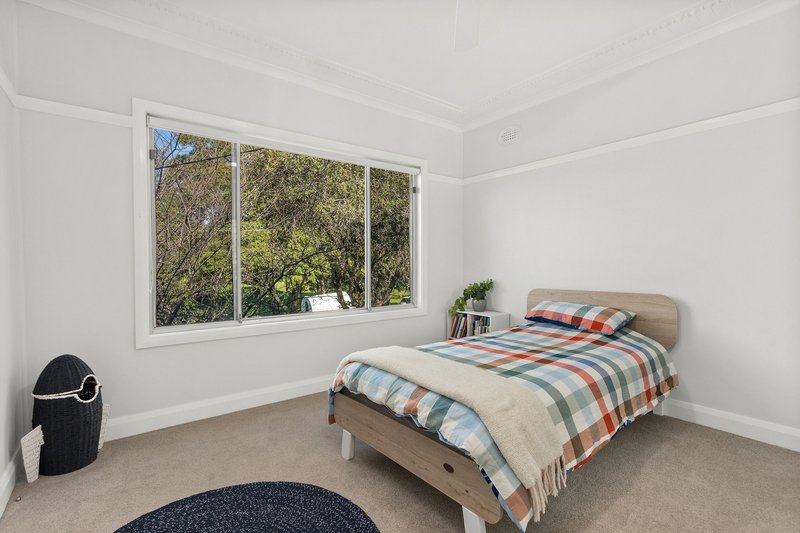 Photo - 51 Dempster Street, West Wollongong NSW 2500 - Image 9