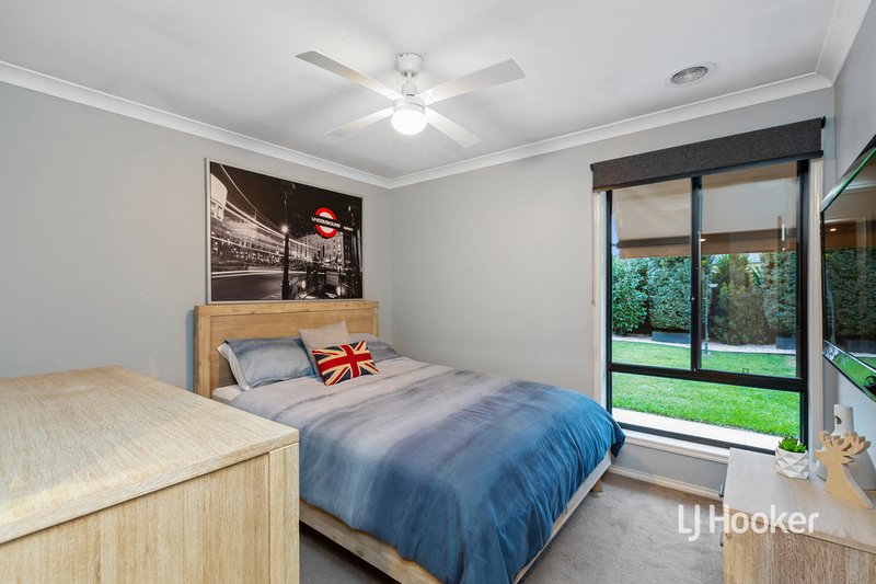 Photo - 51 Denman Drive, Point Cook VIC 3030 - Image 12