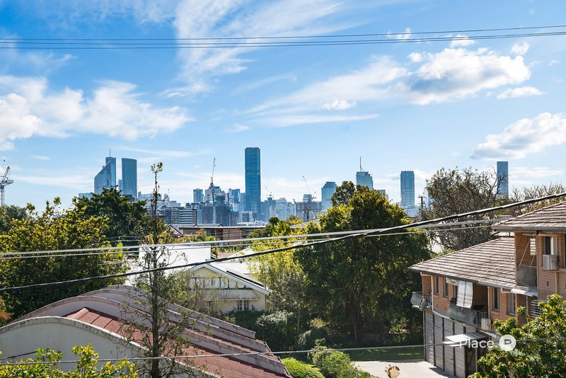 Photo - 51 Douglas Street, Greenslopes QLD 4120 - Image 3