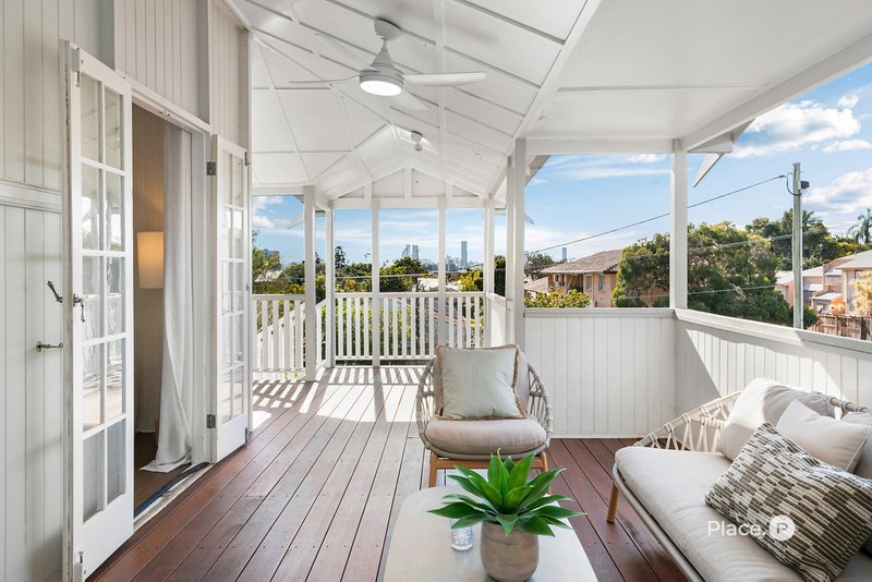 Photo - 51 Douglas Street, Greenslopes QLD 4120 - Image 5