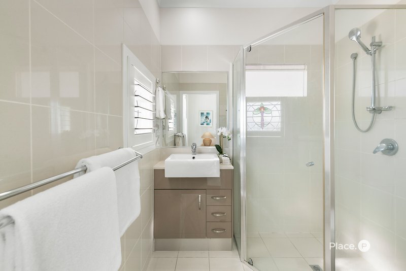 Photo - 51 Douglas Street, Greenslopes QLD 4120 - Image 14
