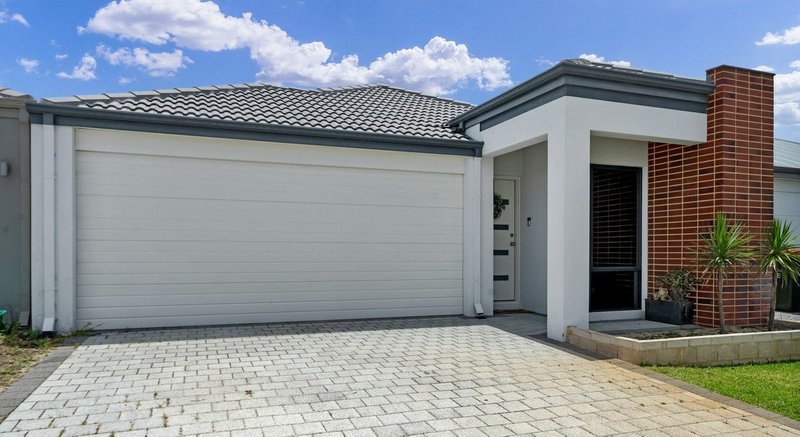 Photo - 51 Dragonfly Road, Banksia Grove WA 6031 - Image 2