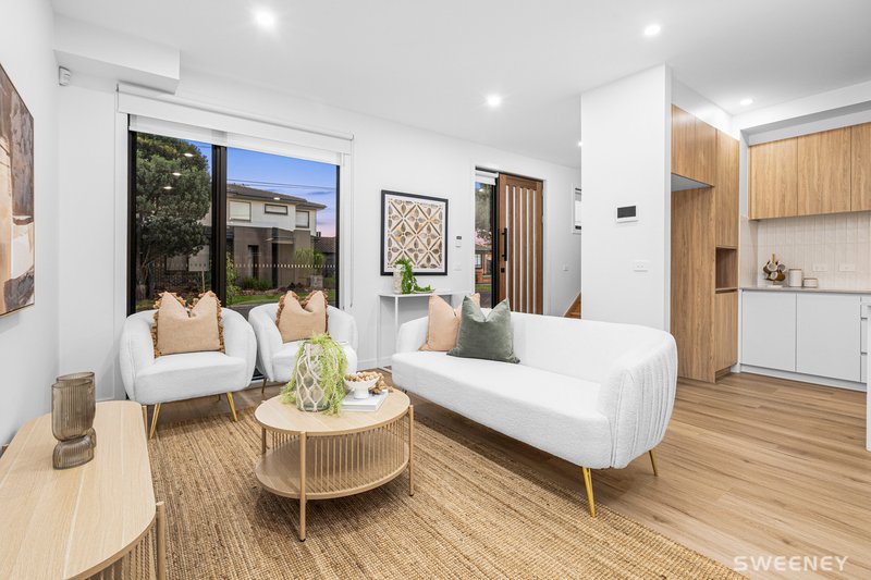 Photo - 51 Eames Avenue, Brooklyn VIC 3012 - Image 5