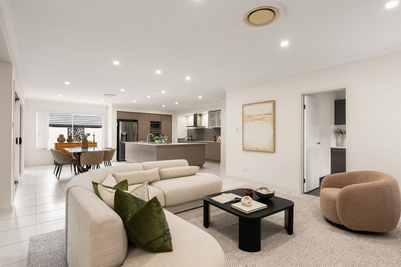 Photo - 51 East Quay Drive, Biggera Waters QLD 4216 - Image 6