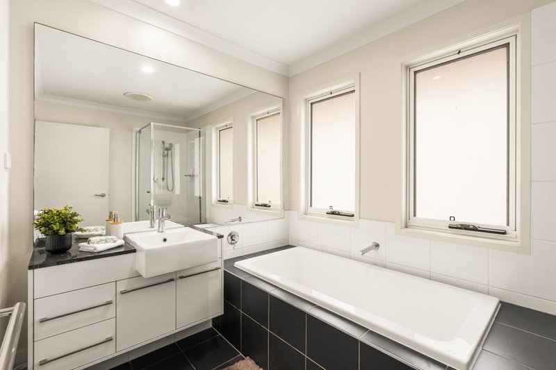 Photo - 51 East Quay Drive, Biggera Waters QLD 4216 - Image 26