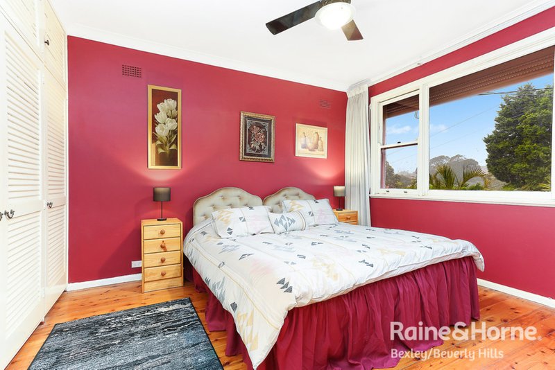 Photo - 51 Eddystone Road, Bexley NSW 2207 - Image 4