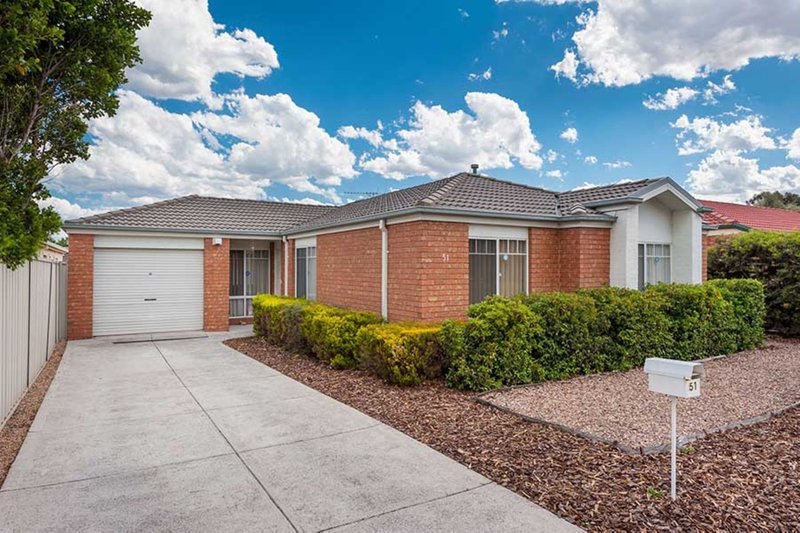 Photo - 51 Emerald Circuit, Craigieburn VIC 3064 - Image 2