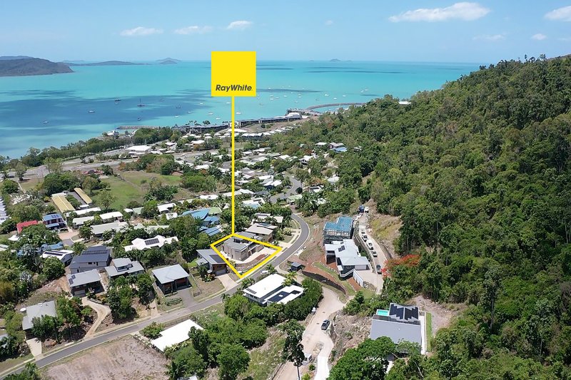 Photo - 51 Eshelby Drive, Cannonvale QLD 4802 - Image 3