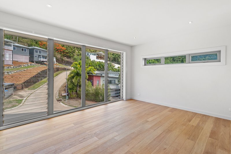 Photo - 51 Eshelby Drive, Cannonvale QLD 4802 - Image 15