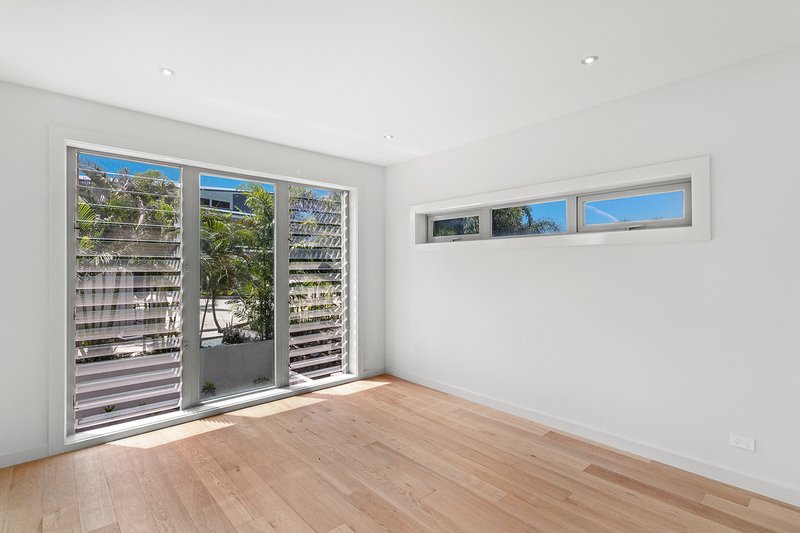 Photo - 51 Eshelby Drive, Cannonvale QLD 4802 - Image 16