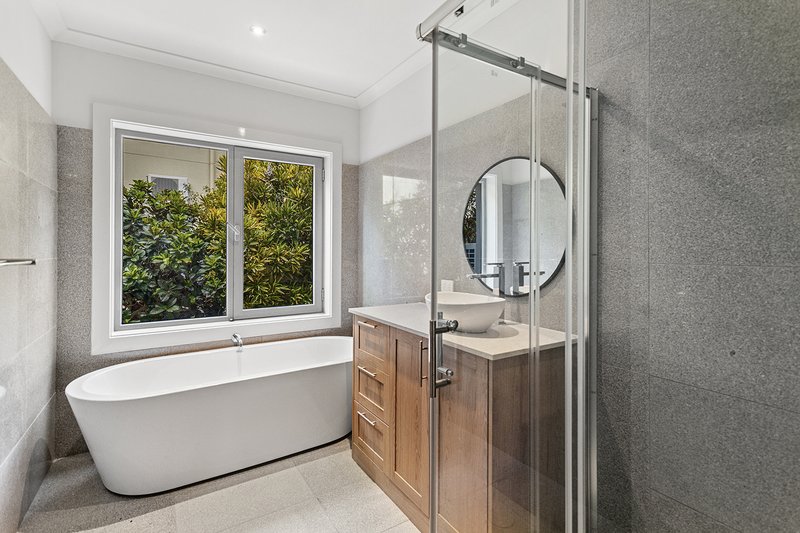 Photo - 51 Eshelby Drive, Cannonvale QLD 4802 - Image 22