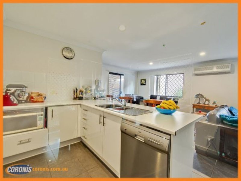 Photo - 51 Esperance Street, Springfield Lakes QLD 4300 - Image 3