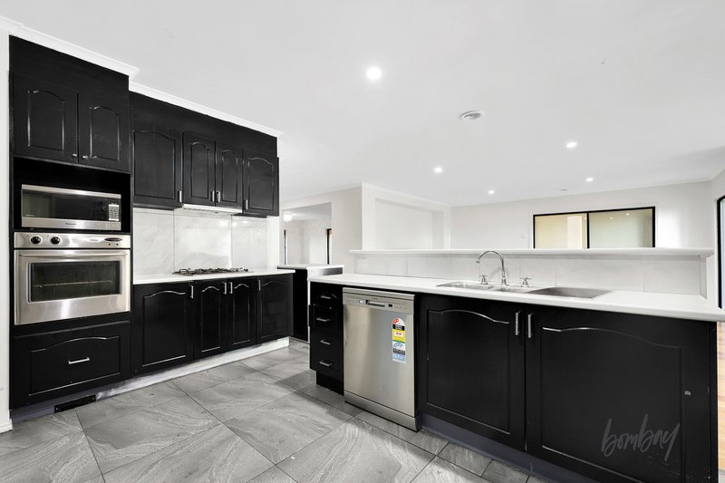 Photo - 51 Excelsior Heights, Craigieburn VIC 3064 - Image 3