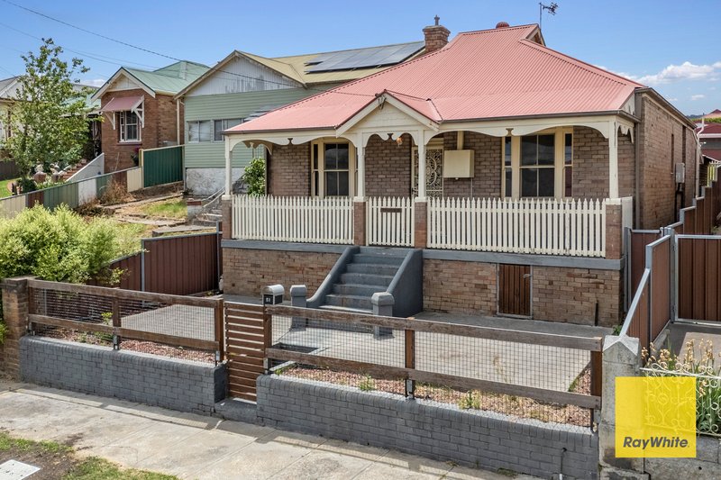 Photo - 51 Ferro Street, Lithgow NSW 2790 - Image 2