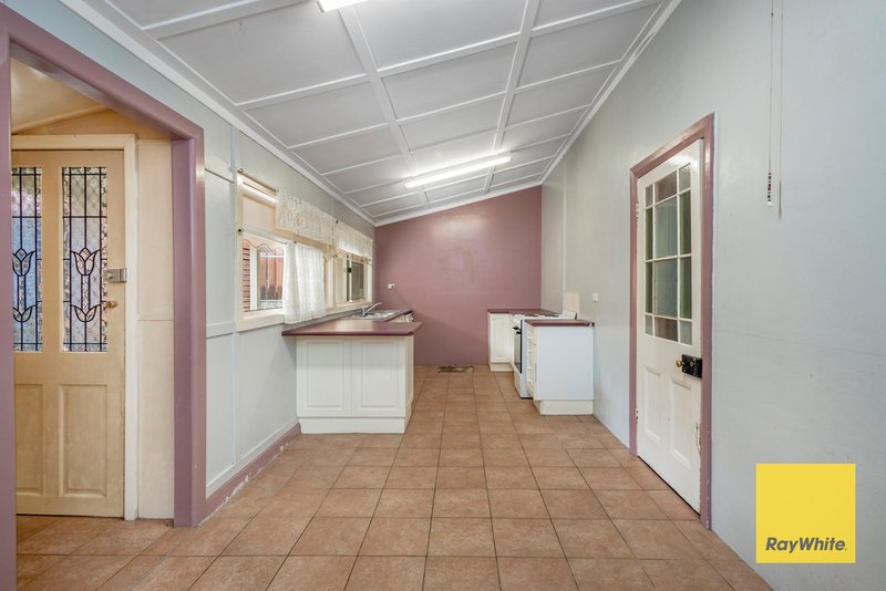 Photo - 51 Ferro Street, Lithgow NSW 2790 - Image 7