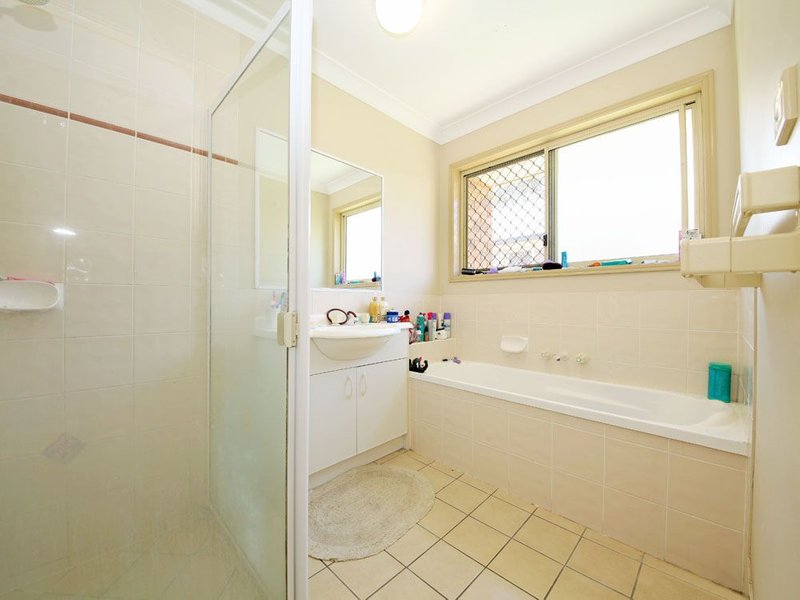 Photo - 51 Fleet Drive, Kippa-Ring QLD 4021 - Image 12