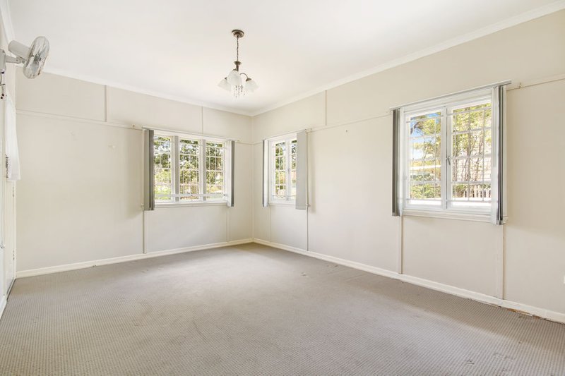 Photo - 51 Foxglove Street, Mount Gravatt East QLD 4122 - Image 6