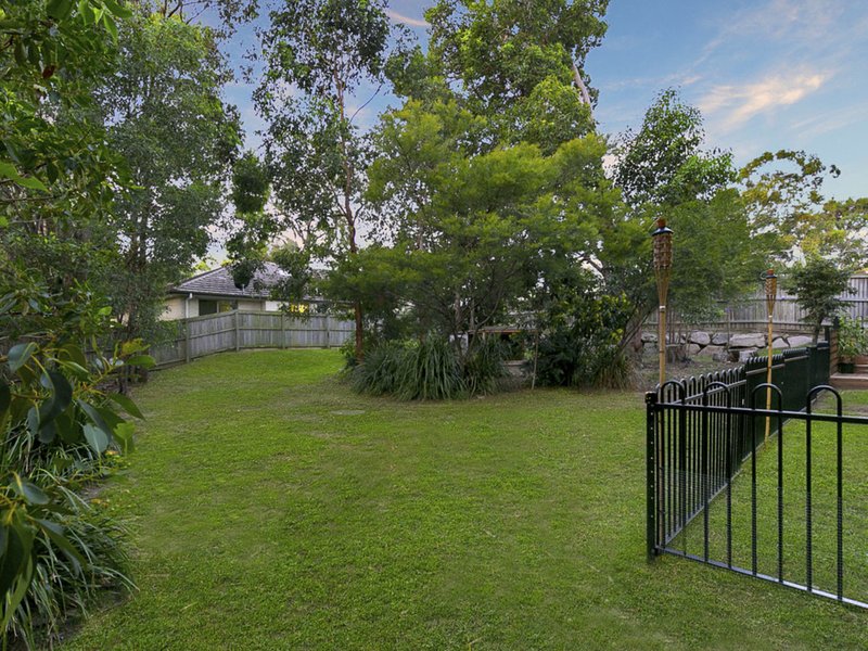 Photo - 51 Friend Street, Wakerley QLD 4154 - Image 10