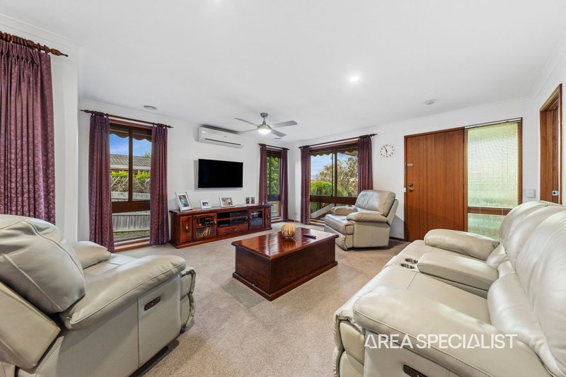 Photo - 51 Gardenia Street, Pakenham VIC 3810 - Image 6