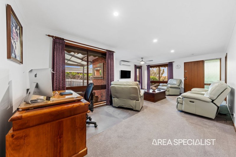 Photo - 51 Gardenia Street, Pakenham VIC 3810 - Image 16