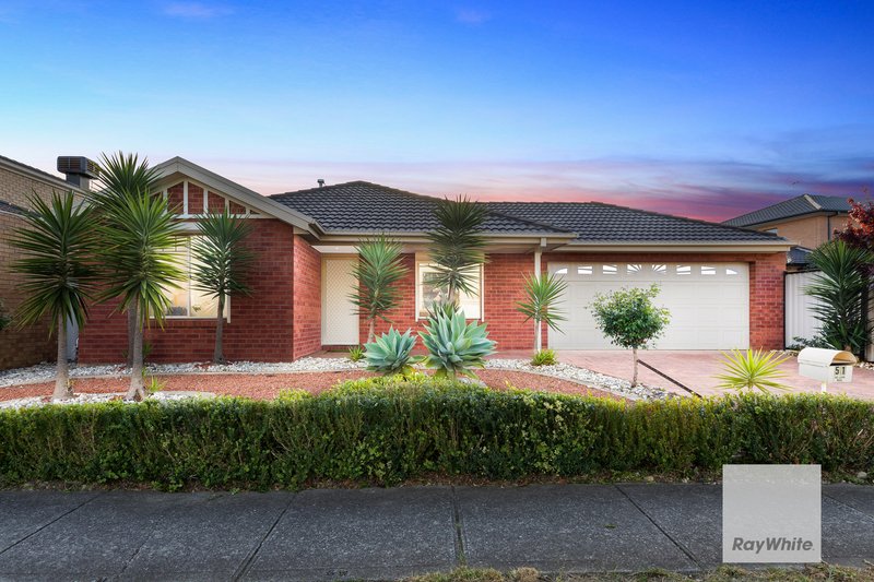 51 Glenelg Boulevard, Taylors Hill VIC 3037