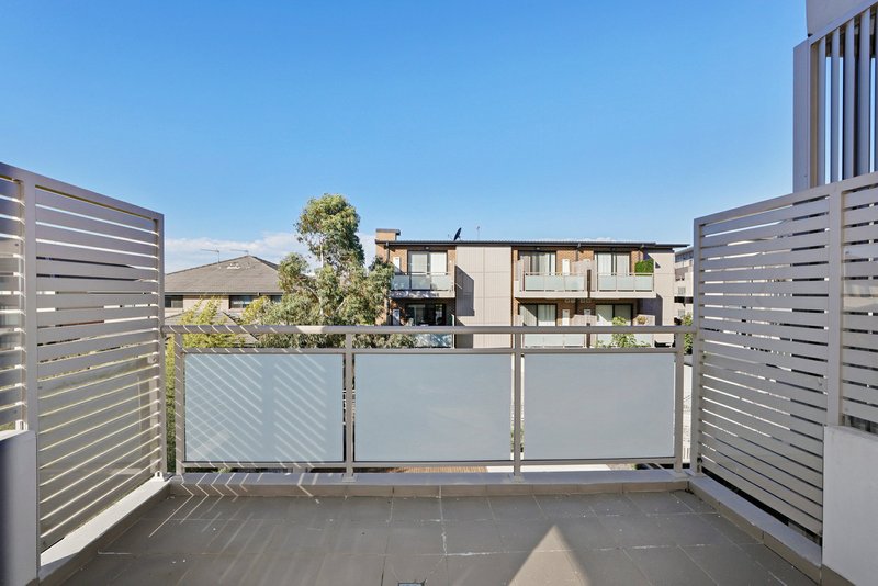 Photo - 5/1 Glenmore Ridge Drive, Glenmore Park NSW 2745 - Image 3