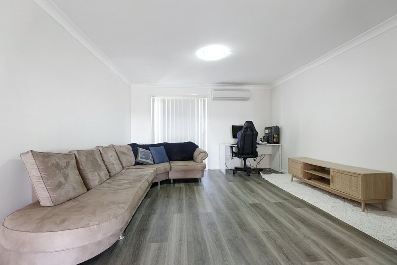 Photo - 5/1 Glenmore Ridge Drive, Glenmore Park NSW 2745 - Image 7