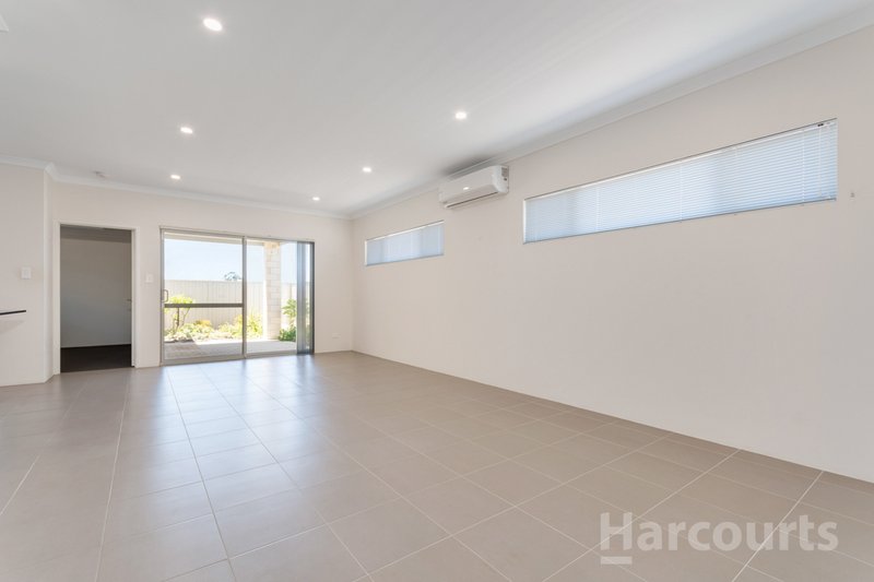 Photo - 51 Graceland Avenue, Landsdale WA 6065 - Image 14