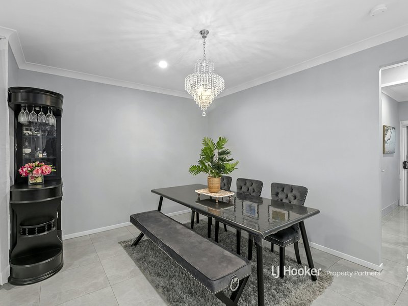 Photo - 51 Grevillea Way, Park Ridge QLD 4125 - Image 5