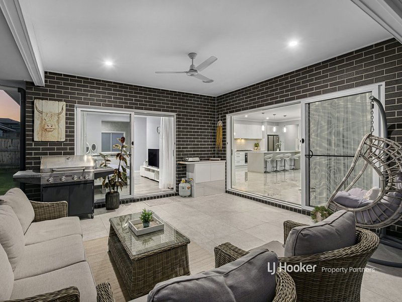 Photo - 51 Grevillea Way, Park Ridge QLD 4125 - Image 18