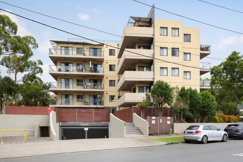 Photo - 5/1 Griffiths Street, Blacktown NSW 2148 - Image 1