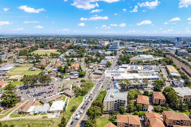 Photo - 5/1 Griffiths Street, Blacktown NSW 2148 - Image 9