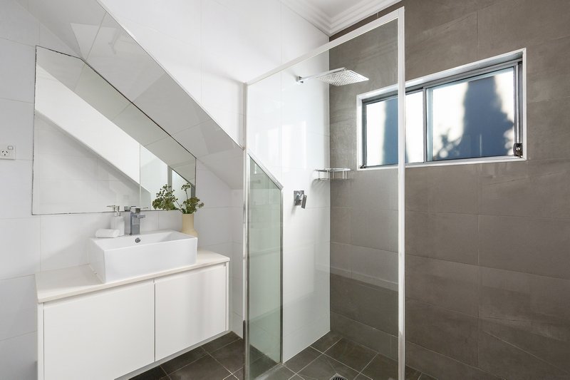 Photo - 5/1 Grove Avenue, Narwee NSW 2209 - Image 6