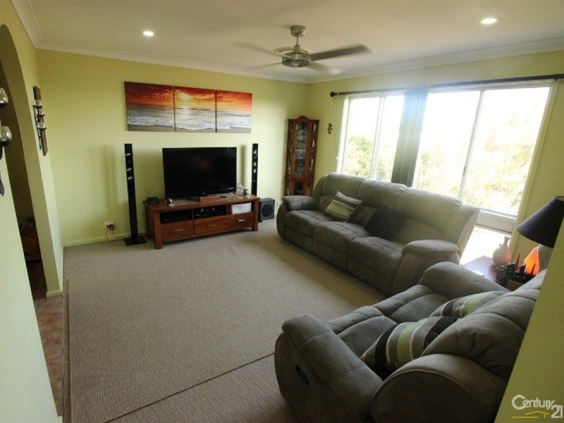 Photo - 51 Harper Avenue, Edgeworth NSW 2285 - Image 2