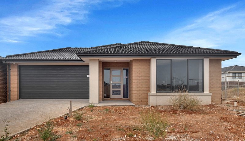 51 Hawkestone Street, Melton South VIC 3338