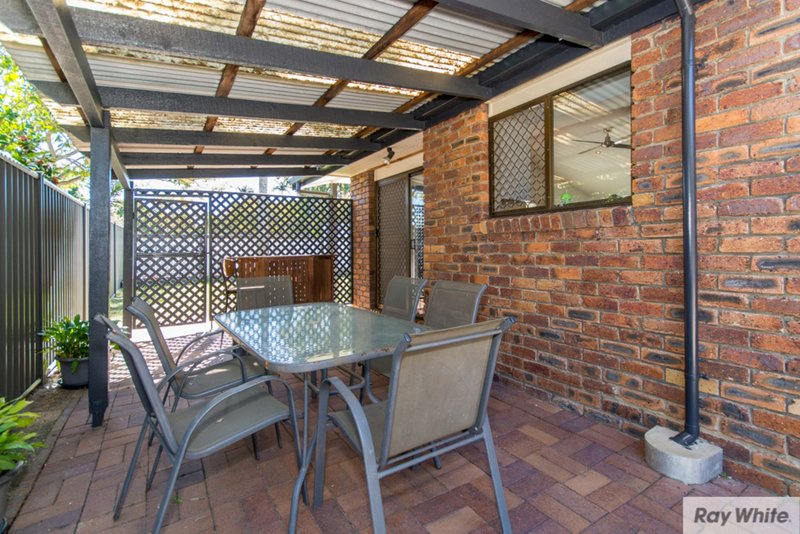 Photo - 51 Hedge Street, Strathpine QLD 4500 - Image 10