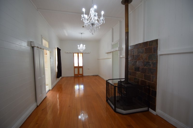 Photo - 51 Highland Street, Esk QLD 4312 - Image 2