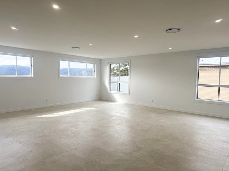 Photo - 51 Hillcrest Avenue, Bowenfels NSW 2790 - Image 5