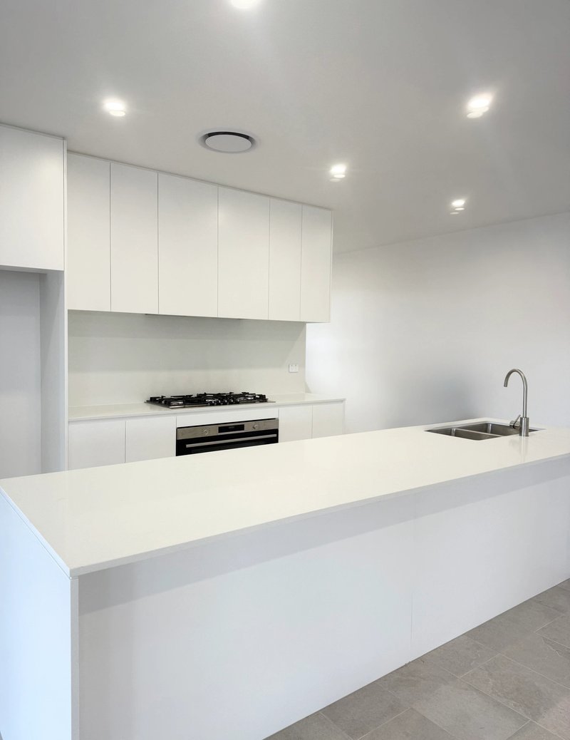 Photo - 51 Hillcrest Avenue, Bowenfels NSW 2790 - Image 6