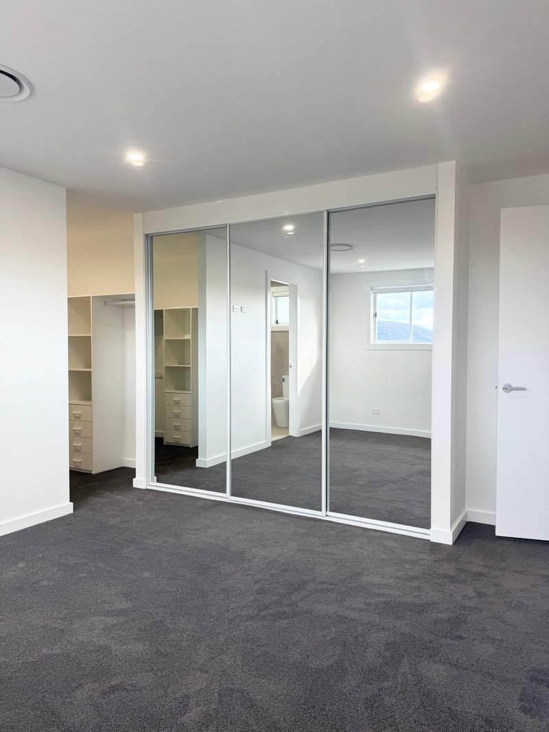 Photo - 51 Hillcrest Avenue, Bowenfels NSW 2790 - Image 11