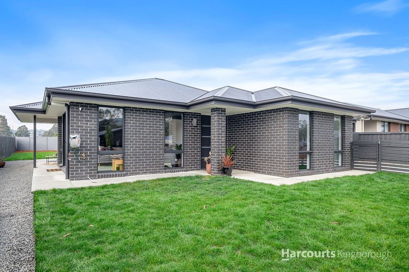 Photo - 51 Hollyhock Drive, Kingston TAS 7050 - Image 2