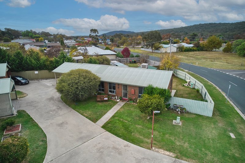 Photo - 5/1 Hospital Street, Heathcote VIC 3523 - Image 13