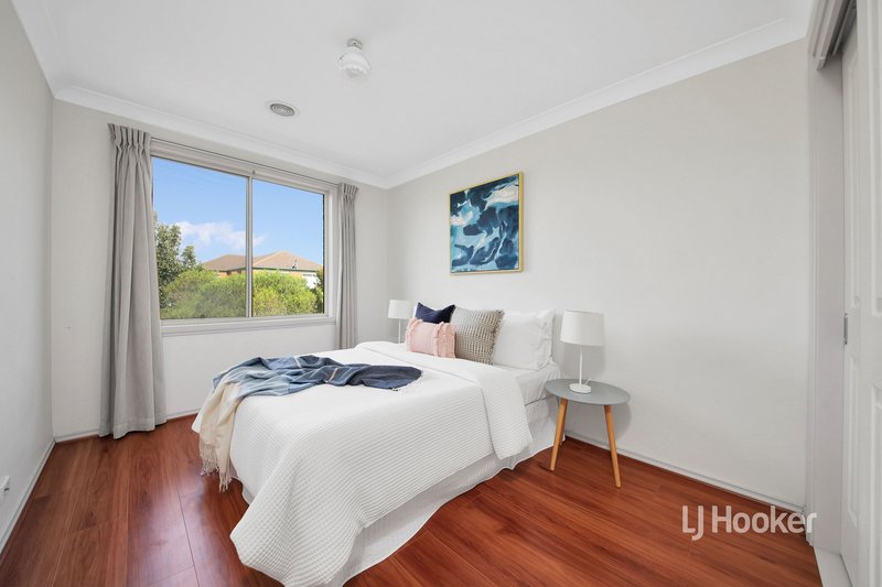 Photo - 51 Hyde Park Terrace, Point Cook VIC 3030 - Image 16