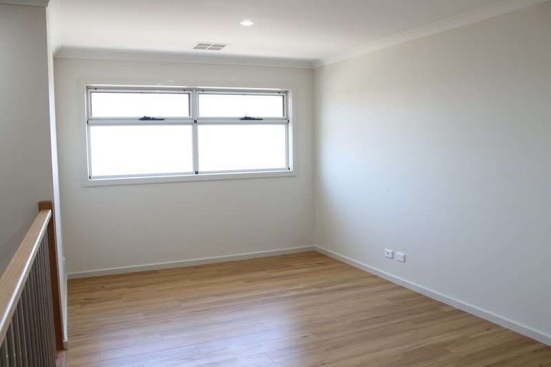 Photo - 51 Irwin Avenue, Altona North VIC 3025 - Image 8