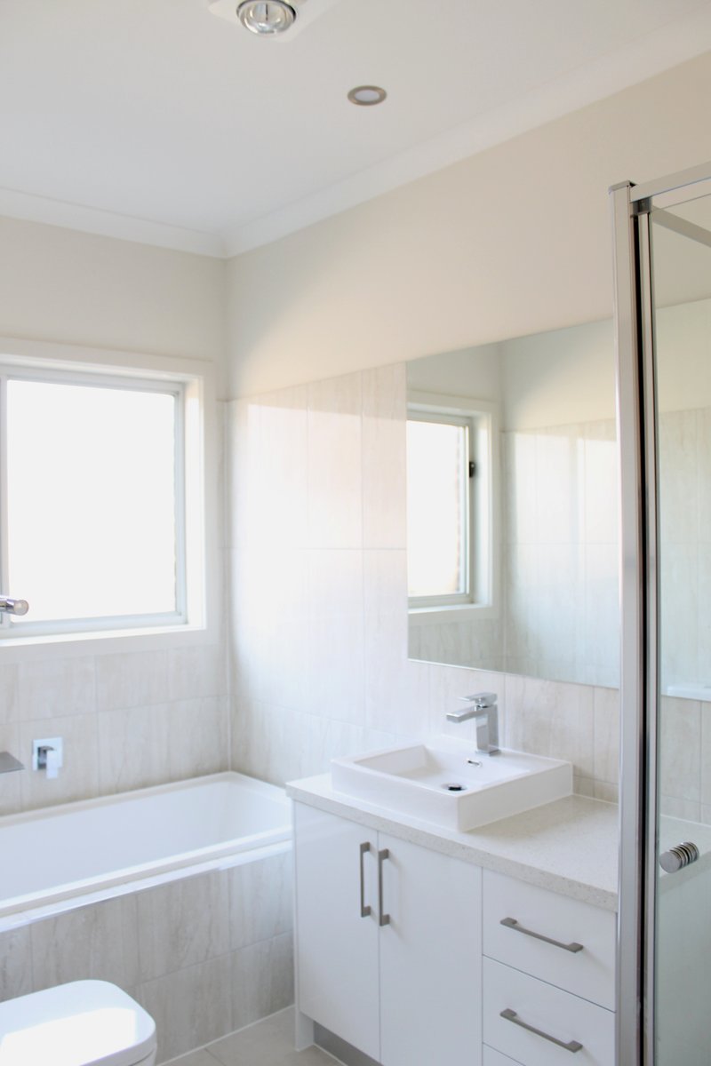 Photo - 51 Irwin Avenue, Altona North VIC 3025 - Image 10