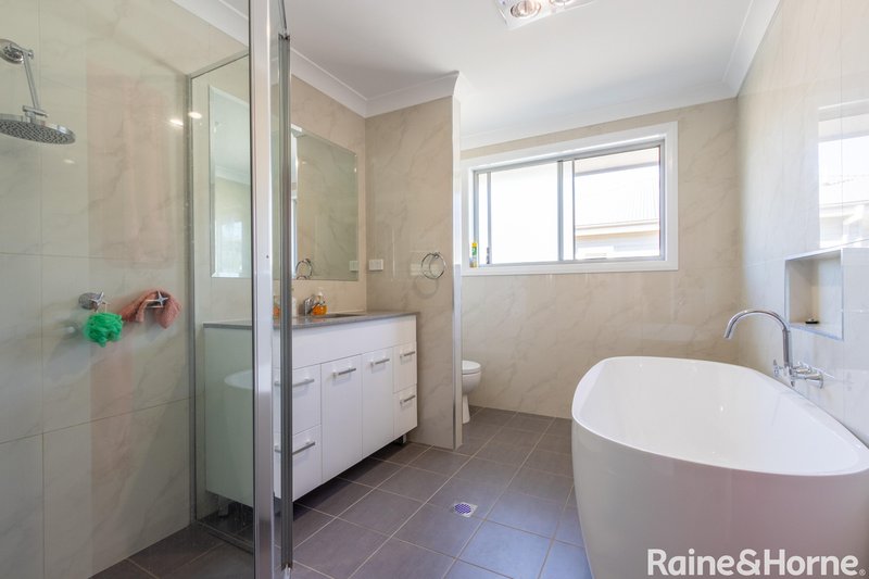 Photo - 51 James Barnet Drive, Kelso NSW 2795 - Image 8